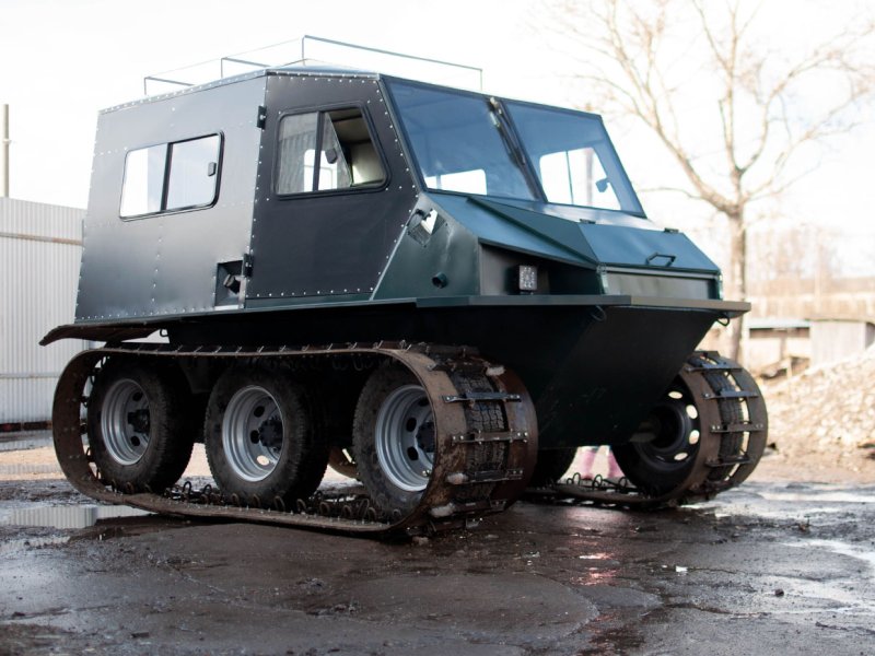 Гусеничный вездеход ЗУБР