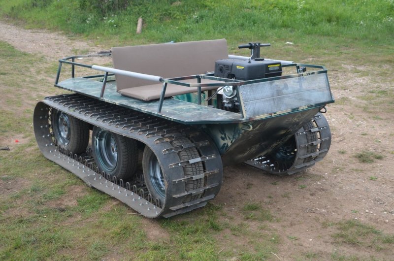 Гусеничный вездеход б4