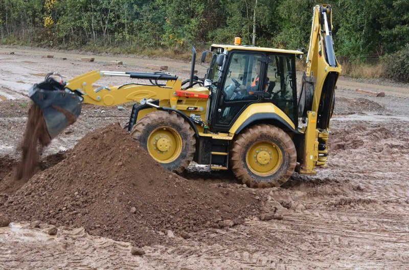 Экскаватор-погрузчик Caterpillar 444f2