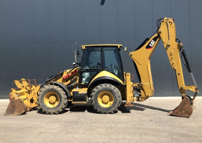 Экскаватор-погрузчик Caterpillar 434
