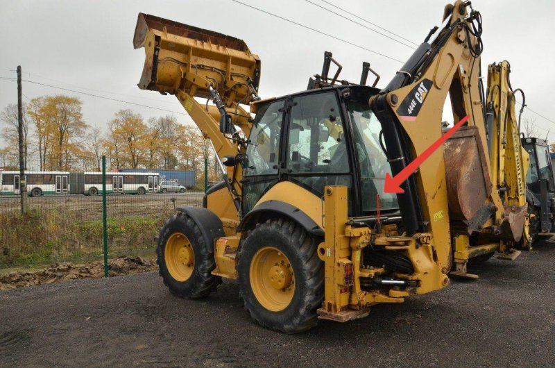 Экскаватор-погрузчик Cat 444e