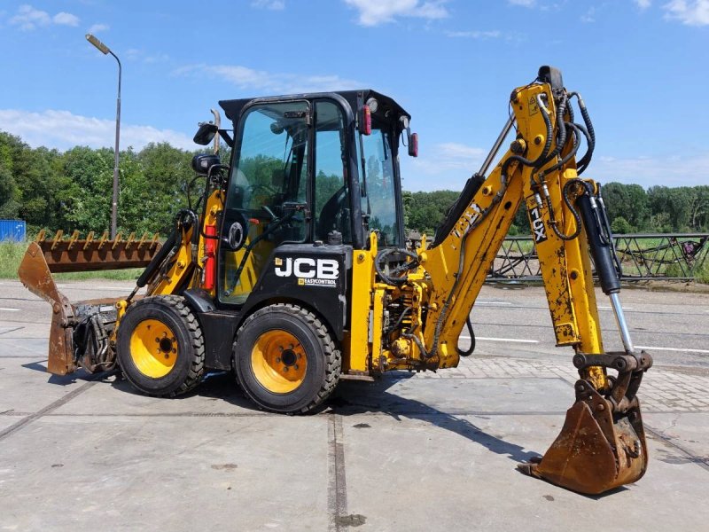 Мини погрузчик JCB 1cx