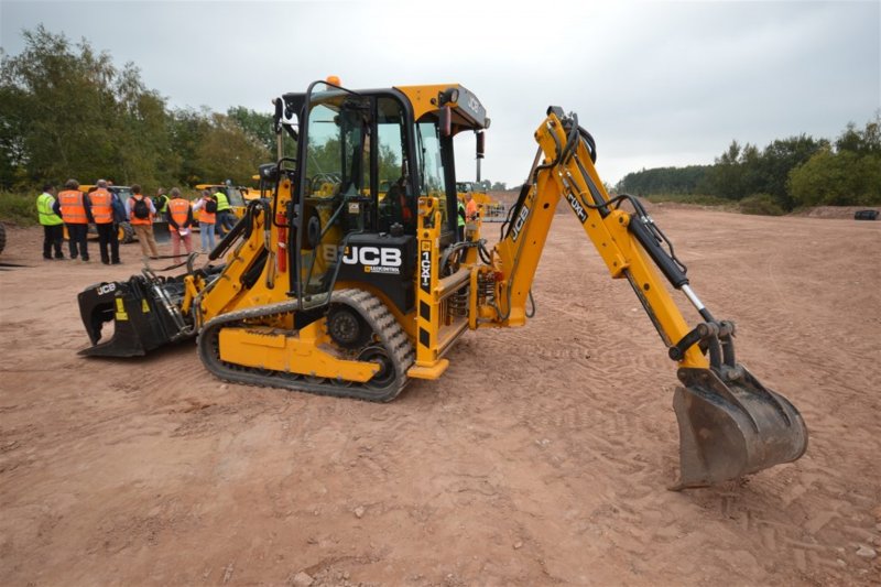 JCB 1cx гусеничный