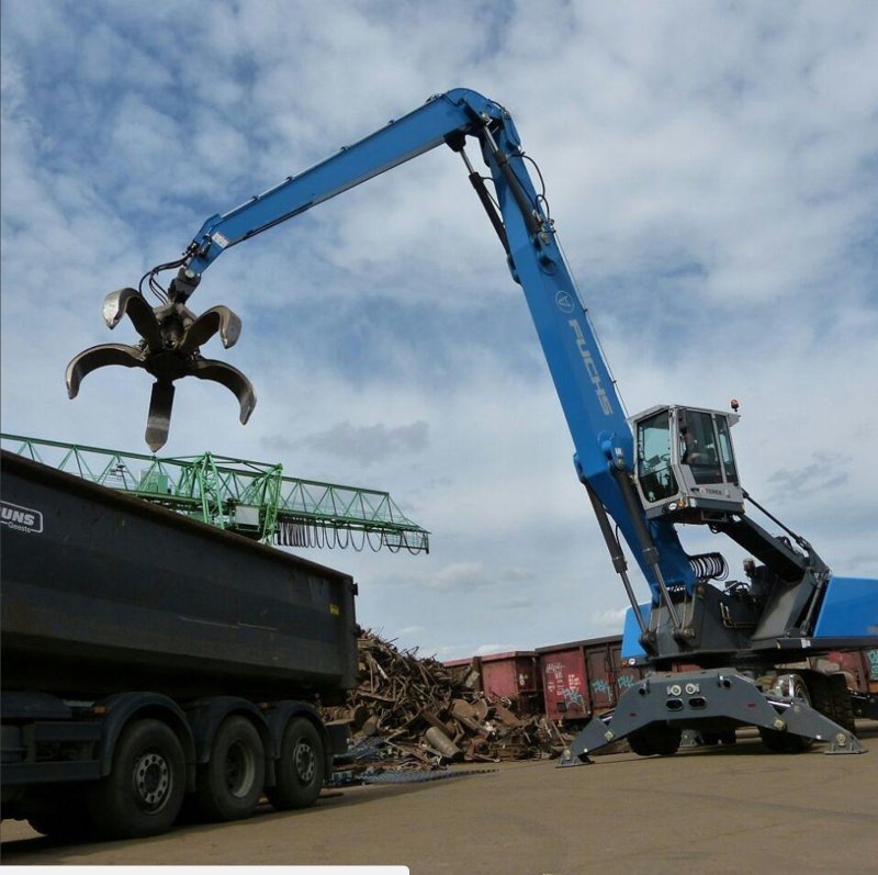 Terex Fuchs перегружатель