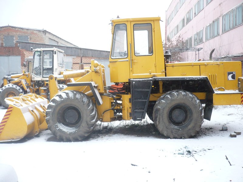 Фронтальный погрузчик Амкодор то-18