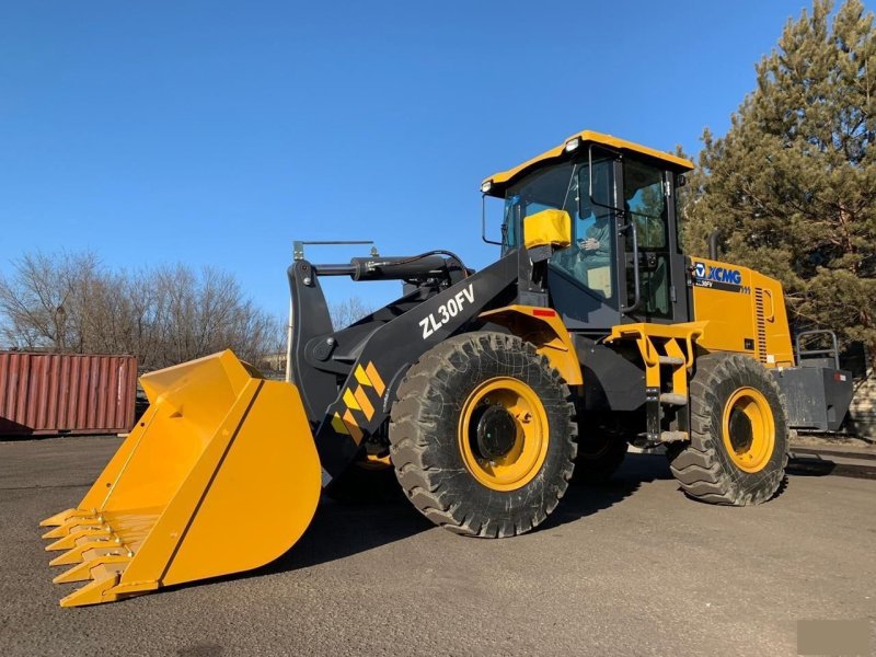 Погрузчик XCMG zl30
