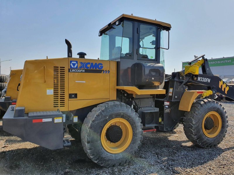 Фронтальный погрузчик XCMG lw330fn