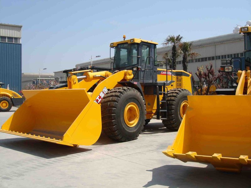 Фронтальный погрузчик XCMG lw700kn