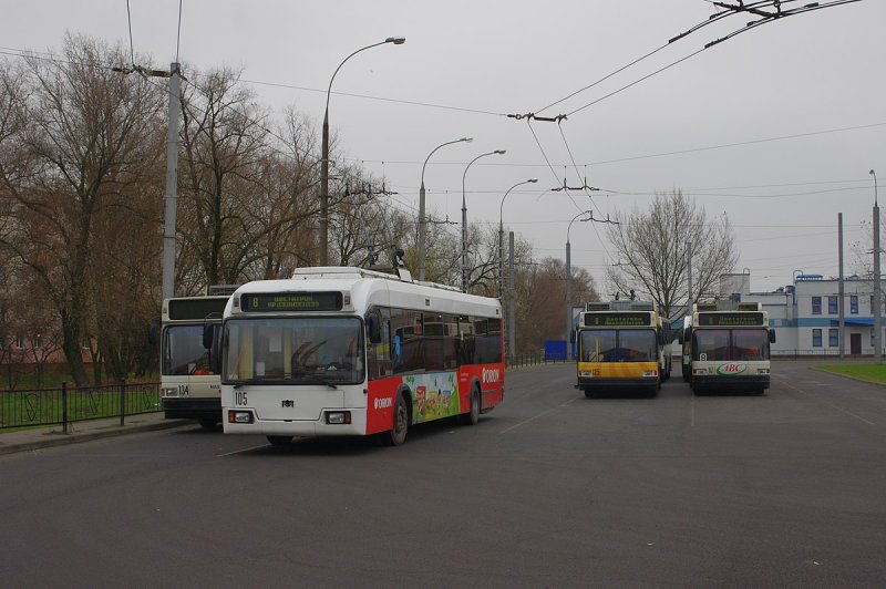 Троллейбус на ул. Брестской