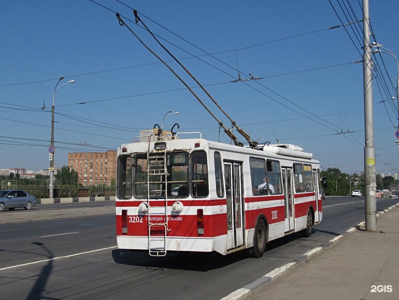Троллейбус БТЗ-5276-02