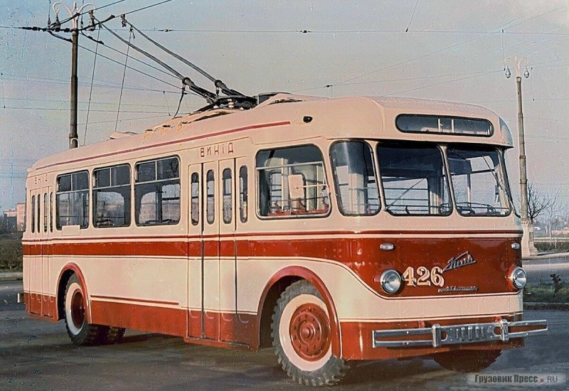 Троллейбус МТБ-82 Киев