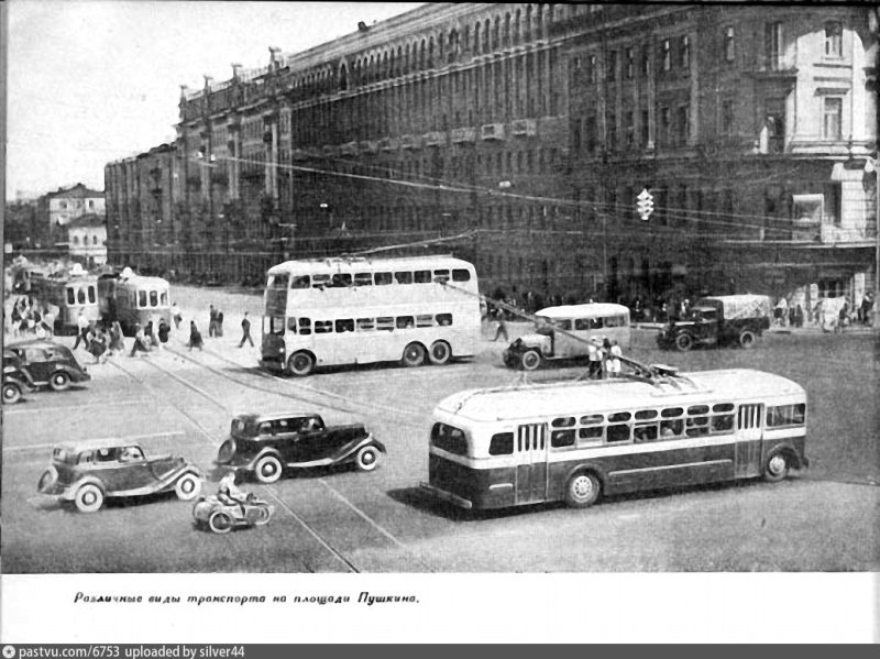 Двухэтажный троллейбус в Москве 1935