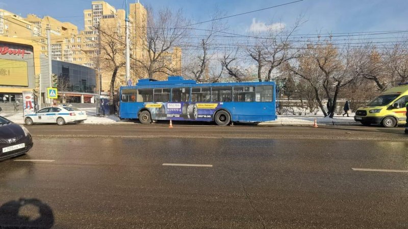 Авария с троллейбусом в Иркутске