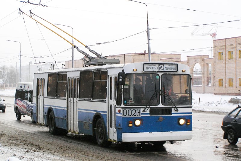 Химкинский троллейбус ЗИУ