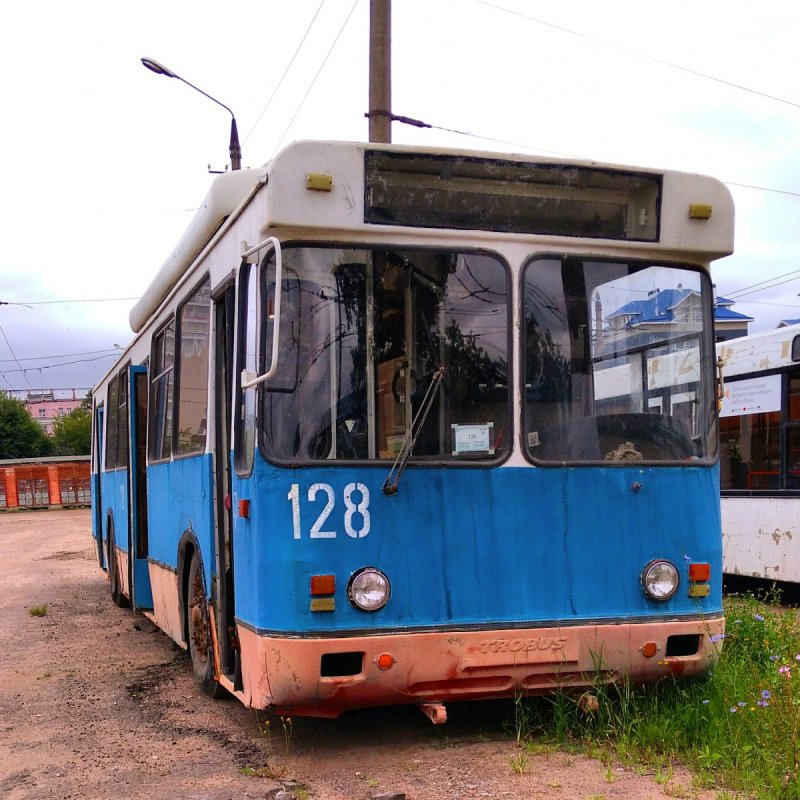 БТЗ-5276-04 троллейбус