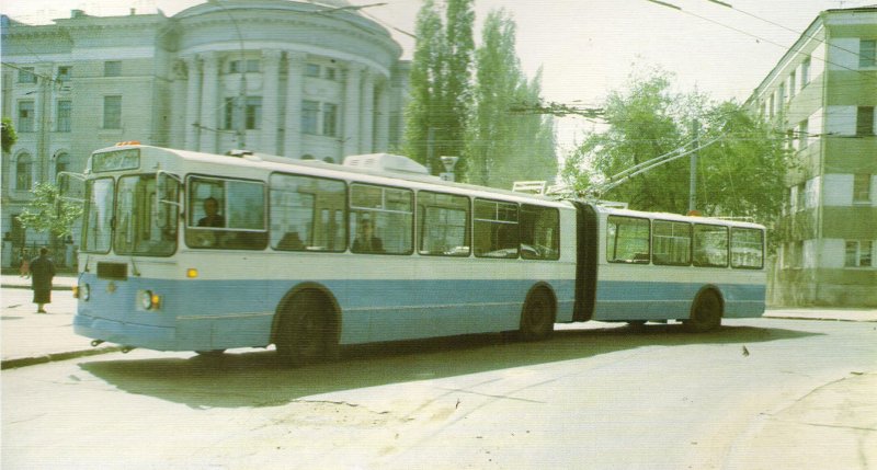 ЗИУ-10 (ЗИУ-683)