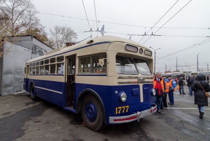 Московские голубые троллейбусы