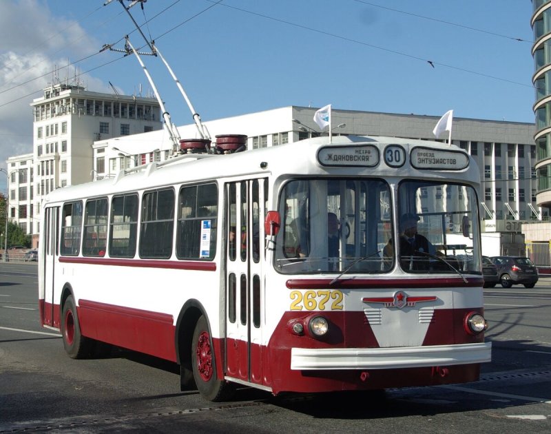 ЗИУ-5 троллейбус