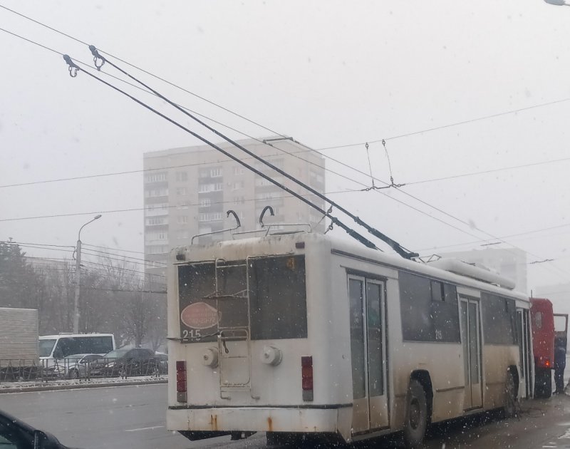 Троллейбус Ставрополь 215