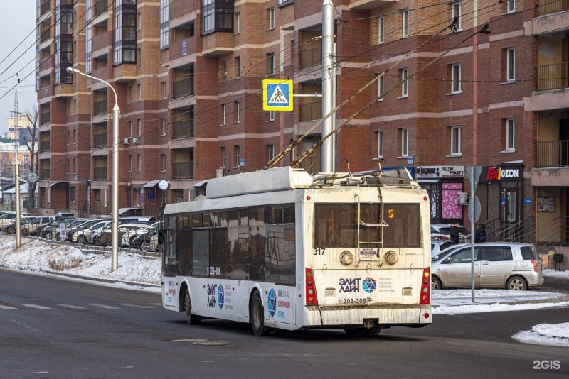 Первый российский троллейбус
