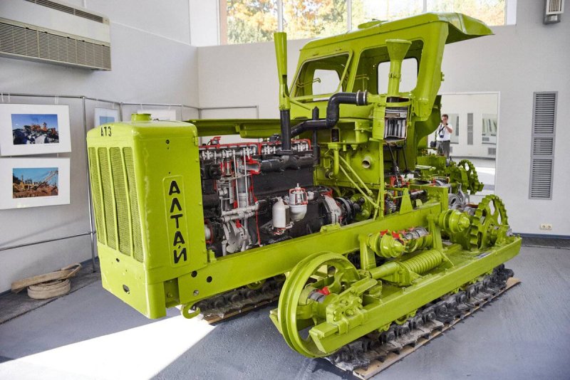 Алтаец трактор т-4
