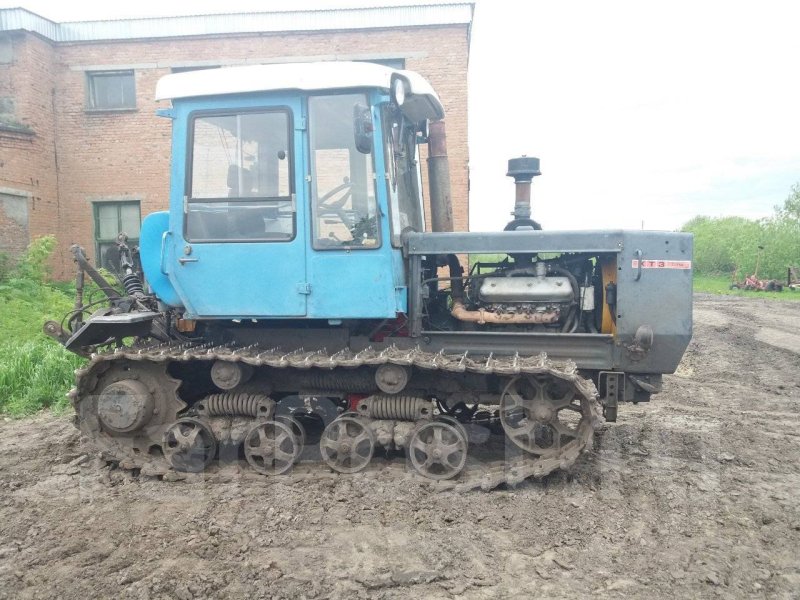 ХТЗ Т-150 гусеничный