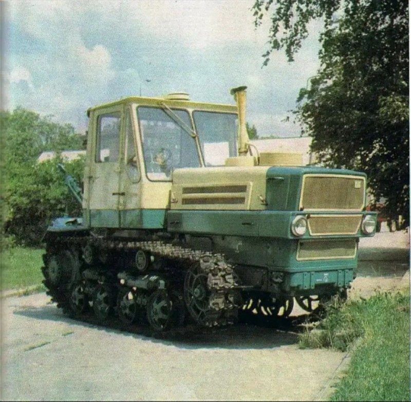 Советский трактор т 150