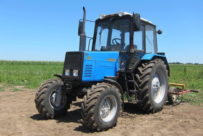 МТЗ 3025