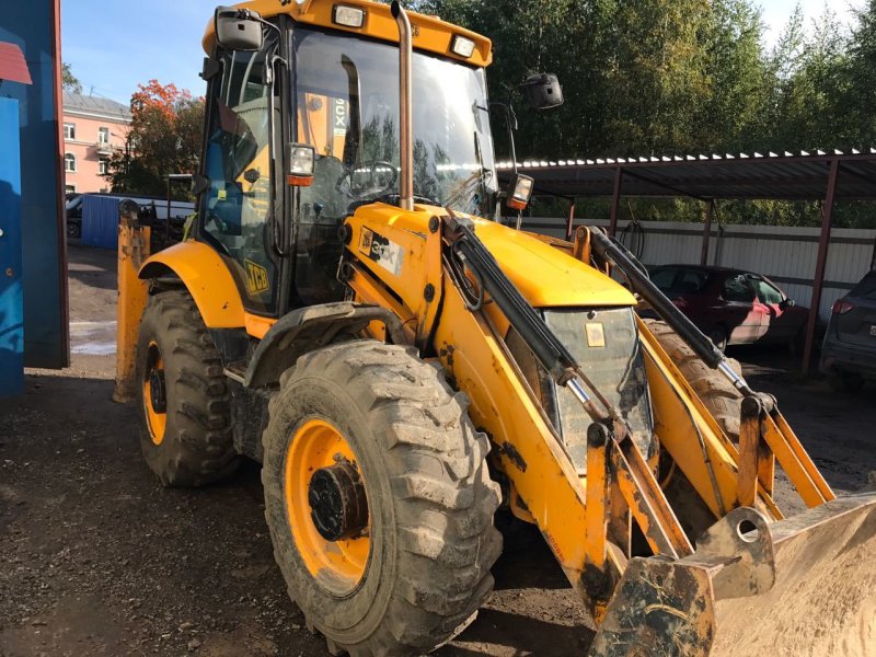 Трактор JCB 3cx