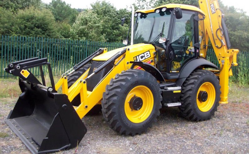 Трактор JCB 4cx