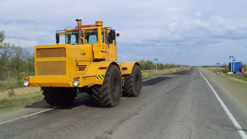К700 Кировец 2002