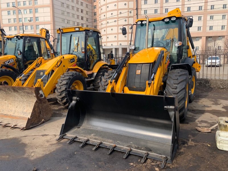 Экскаватор-погрузчик JCB 3cx