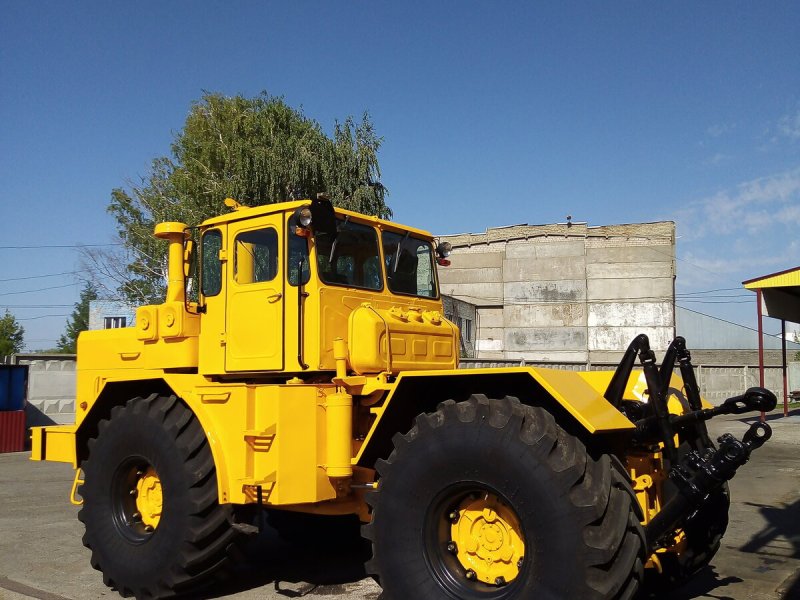 К701 Кировец трактор
