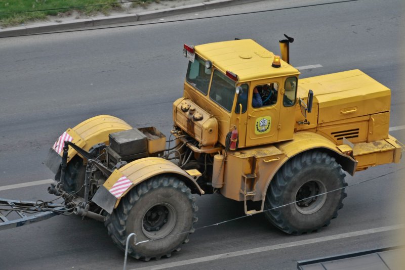Кировец к-700 новый
