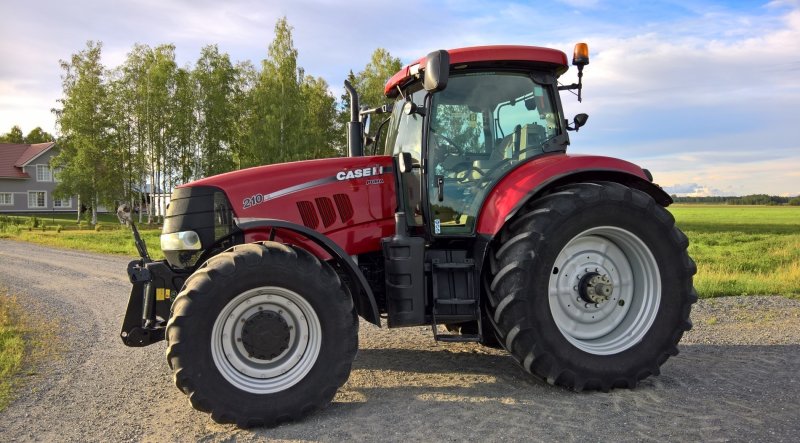 Case IH Puma 210