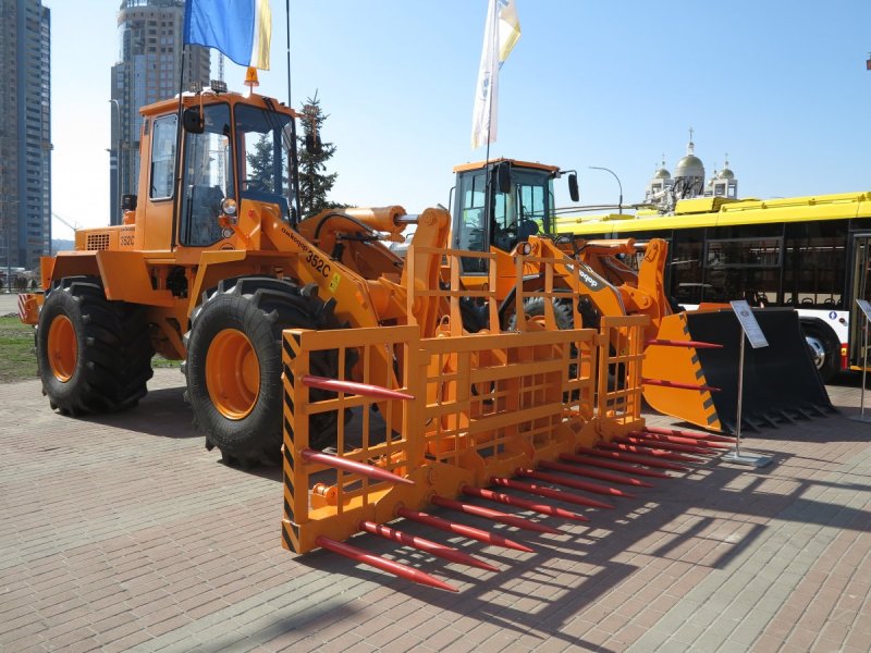 Фронтальный погрузчик Амкодор 352с