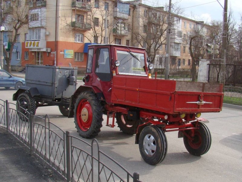 Трактор ХТЗ Т 16