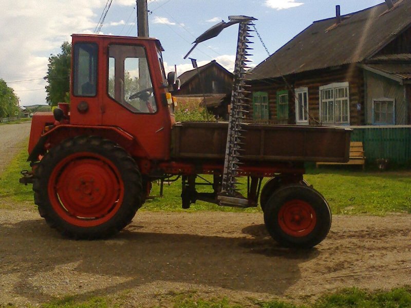 Трактор ХТЗ Т 16