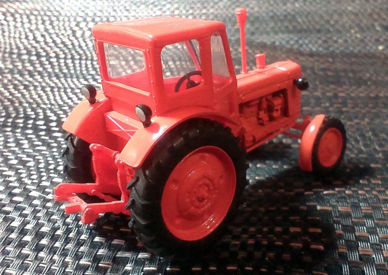 Трактор KDW 1:43