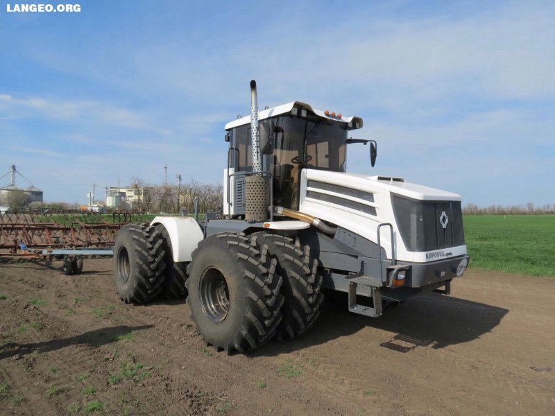 Трактор Кировец к-424 Кирюша