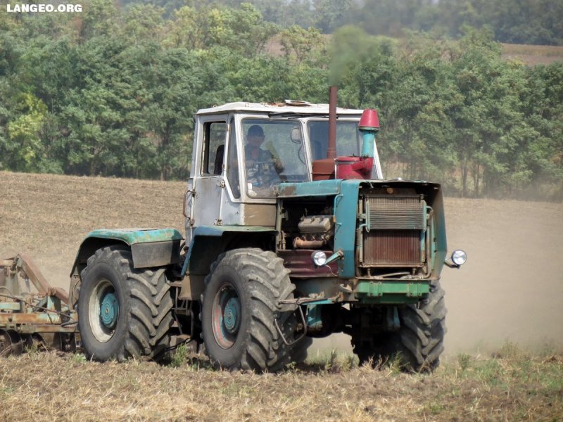 Т-150к трактор