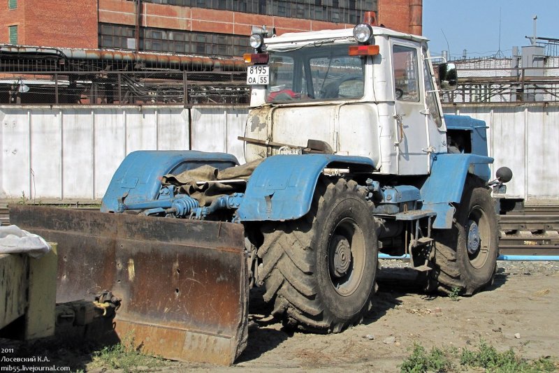 Т150 трактор 2005
