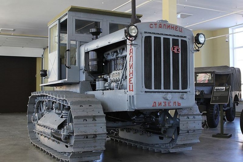 Сталинец-65 трактор