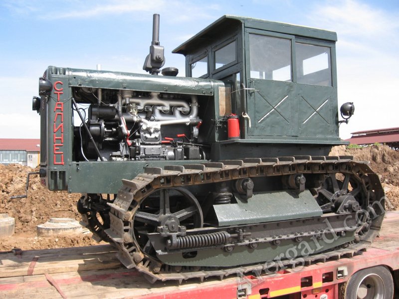Сталинец-65 трактор
