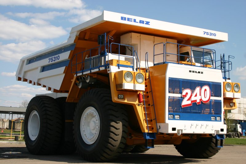 БЕЛАЗ 240 тонник