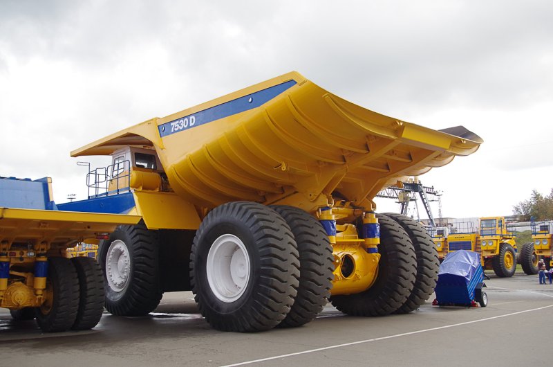 БЕЛАЗ 75307