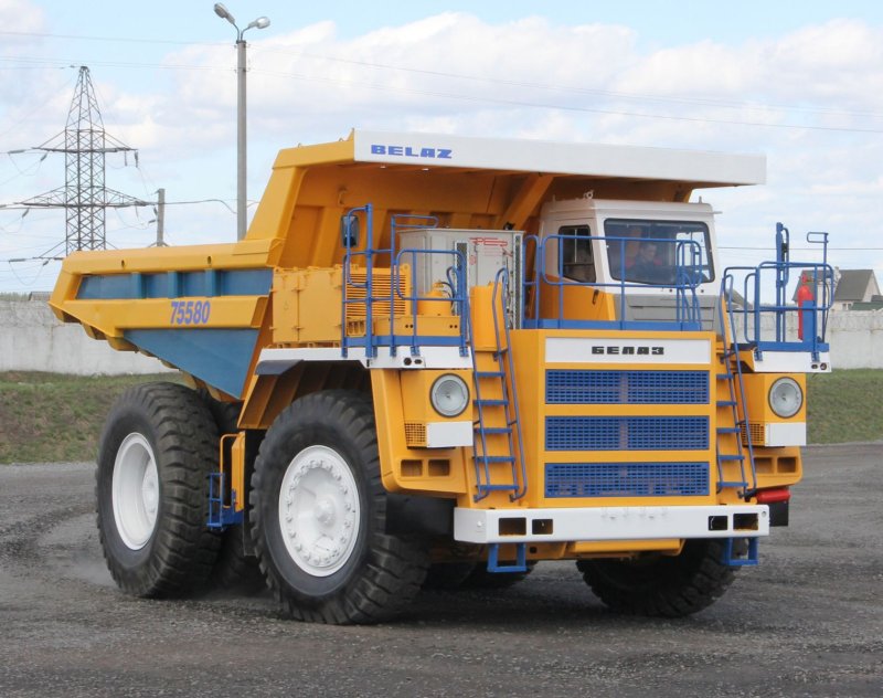 Самосвал БЕЛАЗ-75581