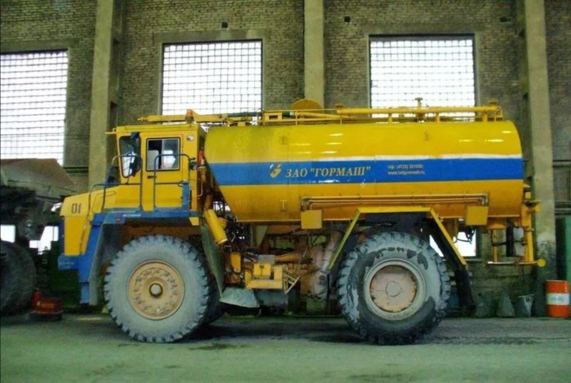 БЕЛАЗ 7555 поливалка