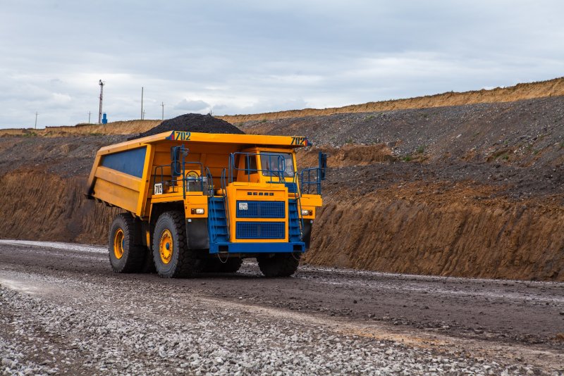 БЕЛАЗ 7555d