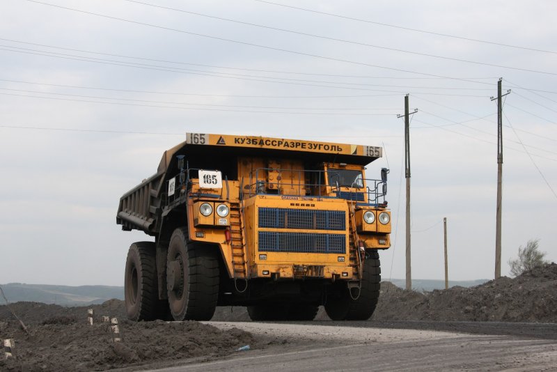 БЕЛАЗ 75303